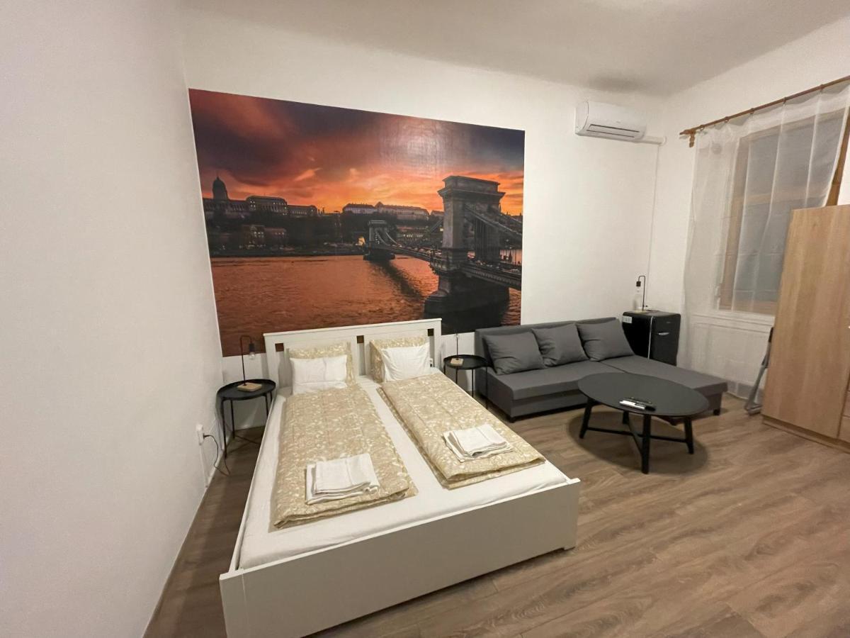 Mano Guesthouse Будапеща Екстериор снимка